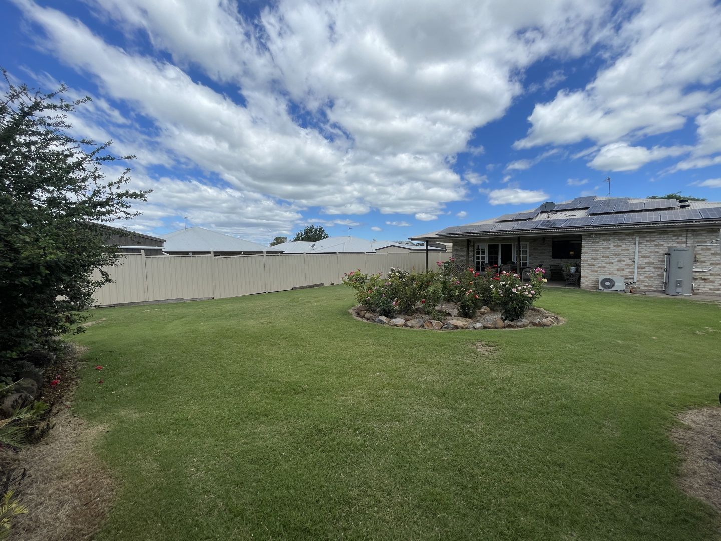 8 Woodhurst Court, Pittsworth QLD 4356, Image 2