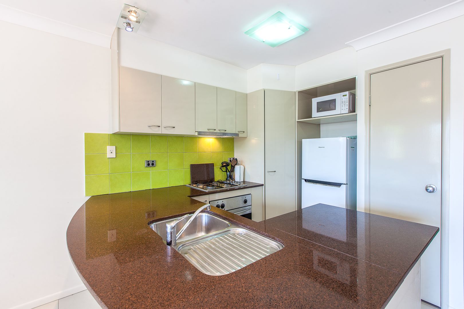 2/30 Clarendon Street, East Brisbane QLD 4169, Image 2