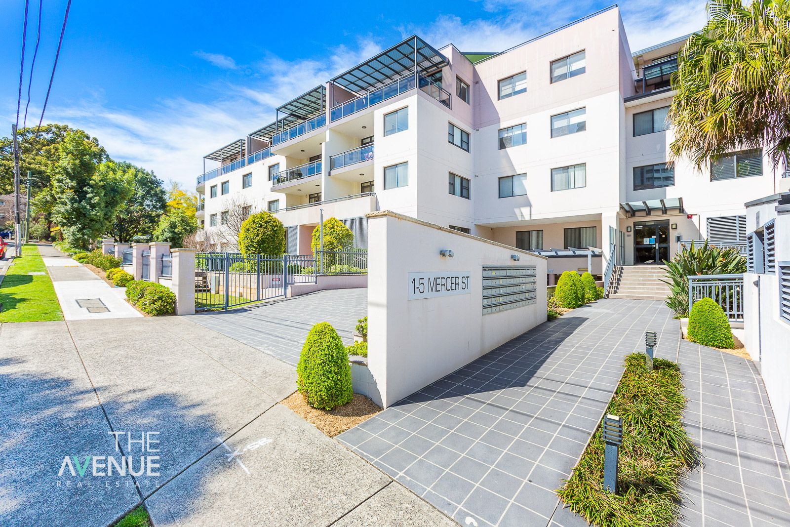 2 bedrooms Apartment / Unit / Flat in 4/1-5 Mercer Street CASTLE HILL NSW, 2154