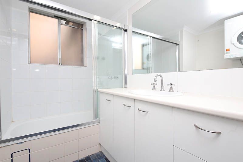2 bedrooms Apartment / Unit / Flat in 9/68 Bellevue Terrace ST LUCIA QLD, 4067