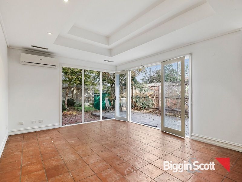 12 Bellevue Street, Richmond VIC 3121, Image 2