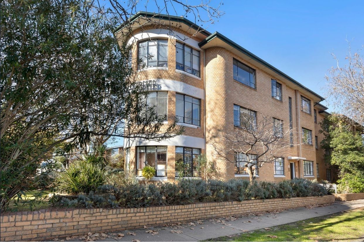 2 bedrooms Apartment / Unit / Flat in 7/38 Mitford Street ELWOOD VIC, 3184