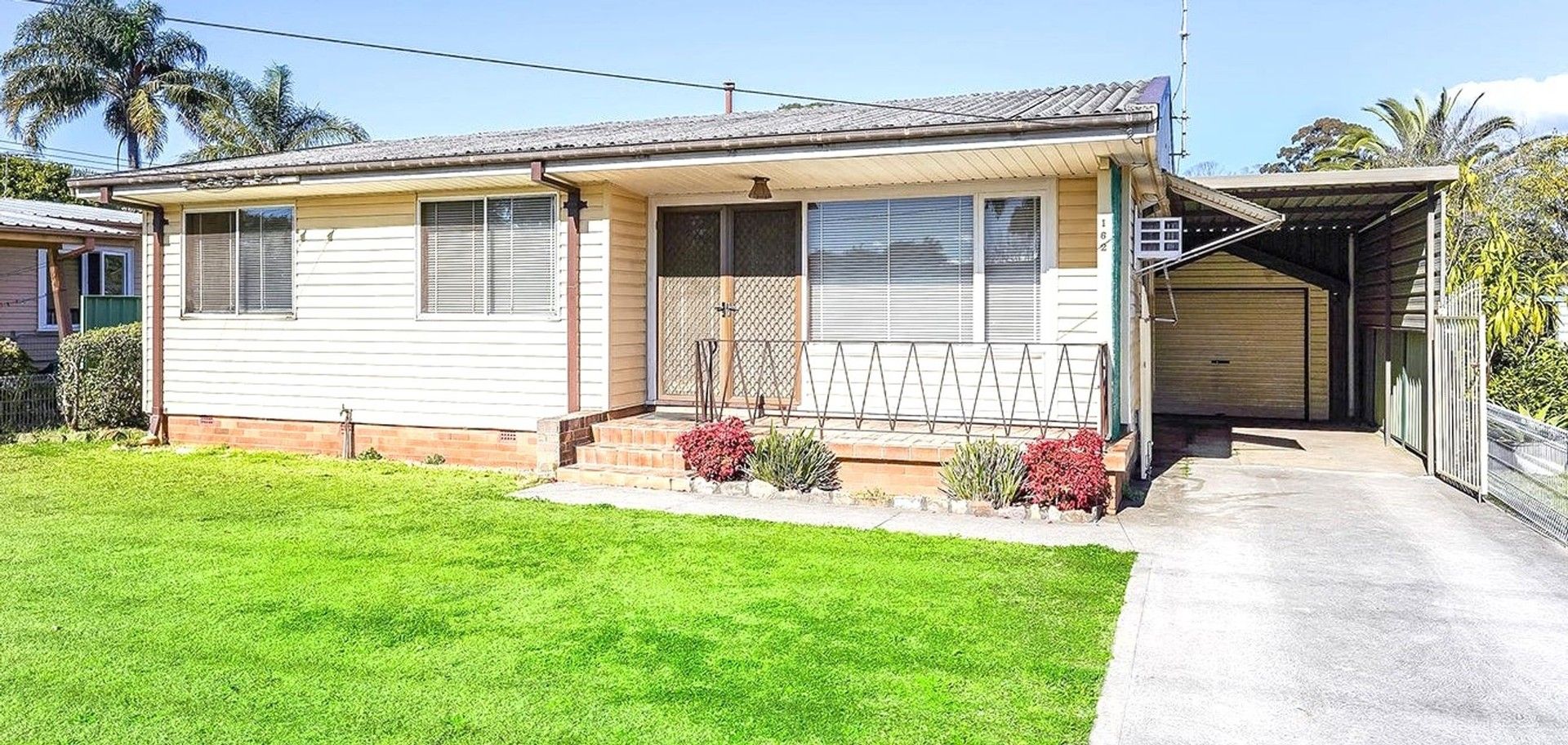 3 bedrooms House in 162 Lawrence Hargrave Road WARWICK FARM NSW, 2170