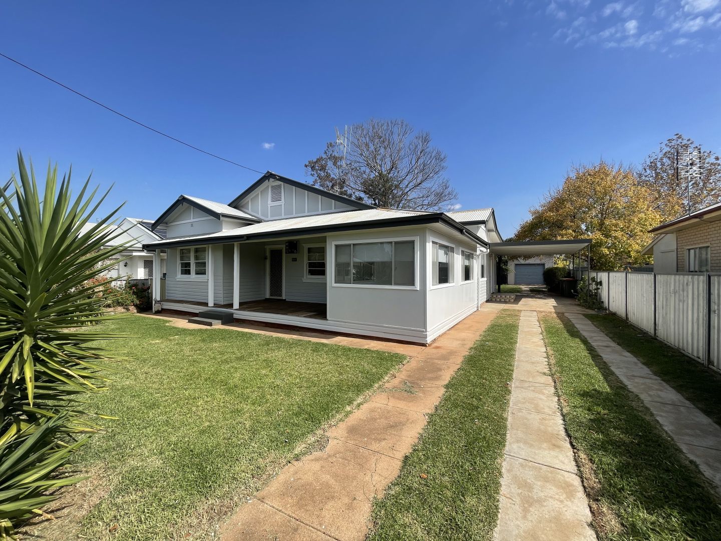 10 Bartley Street, Forbes NSW 2871, Image 2