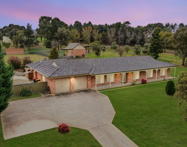 4 Delaware Crescent, Robin Hill NSW 2795