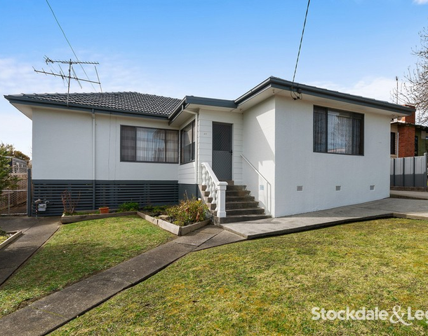 17 Donald Street, Morwell VIC 3840