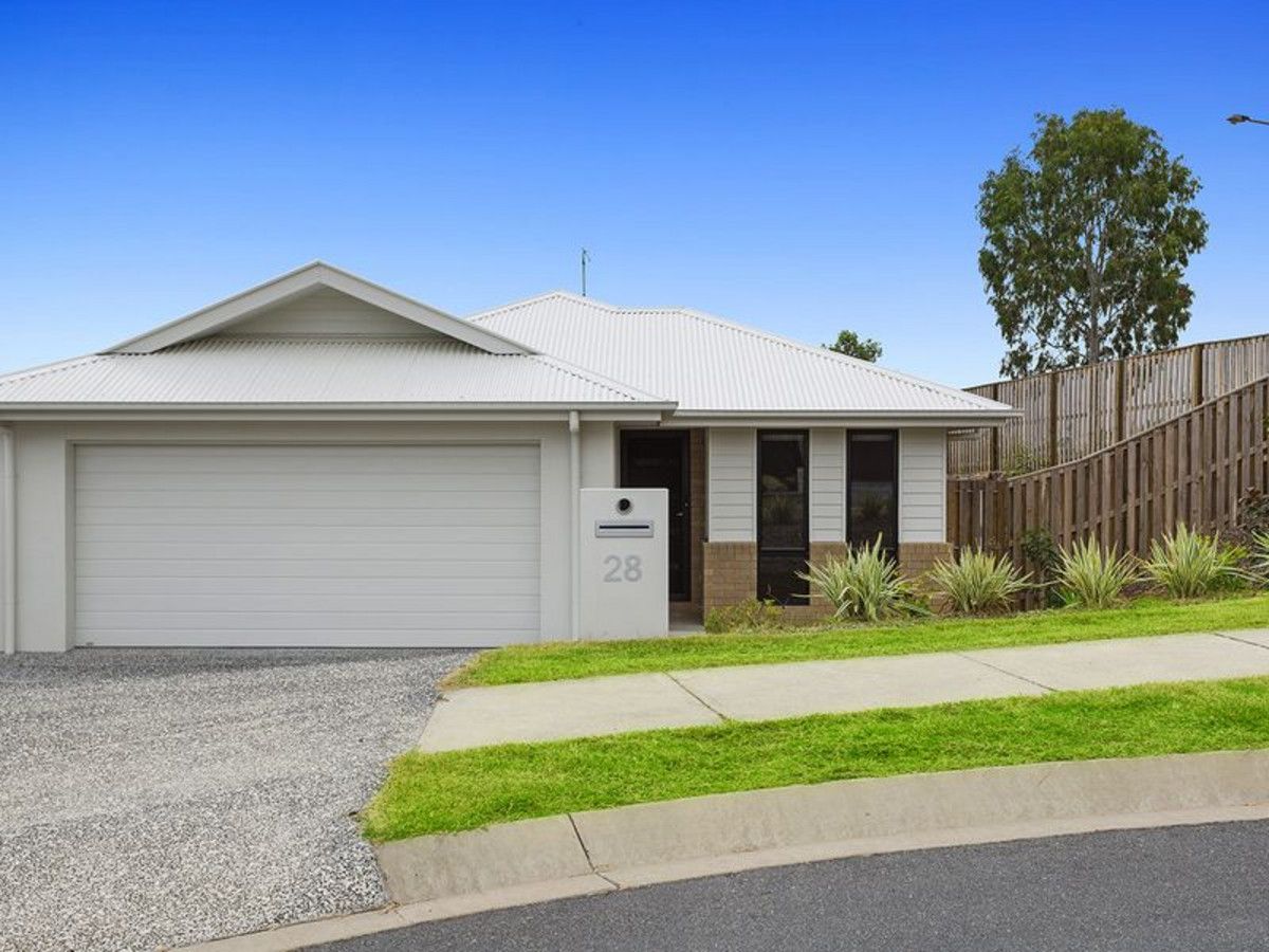 4 bedrooms House in 28 Patricius Place AUGUSTINE HEIGHTS QLD, 4300