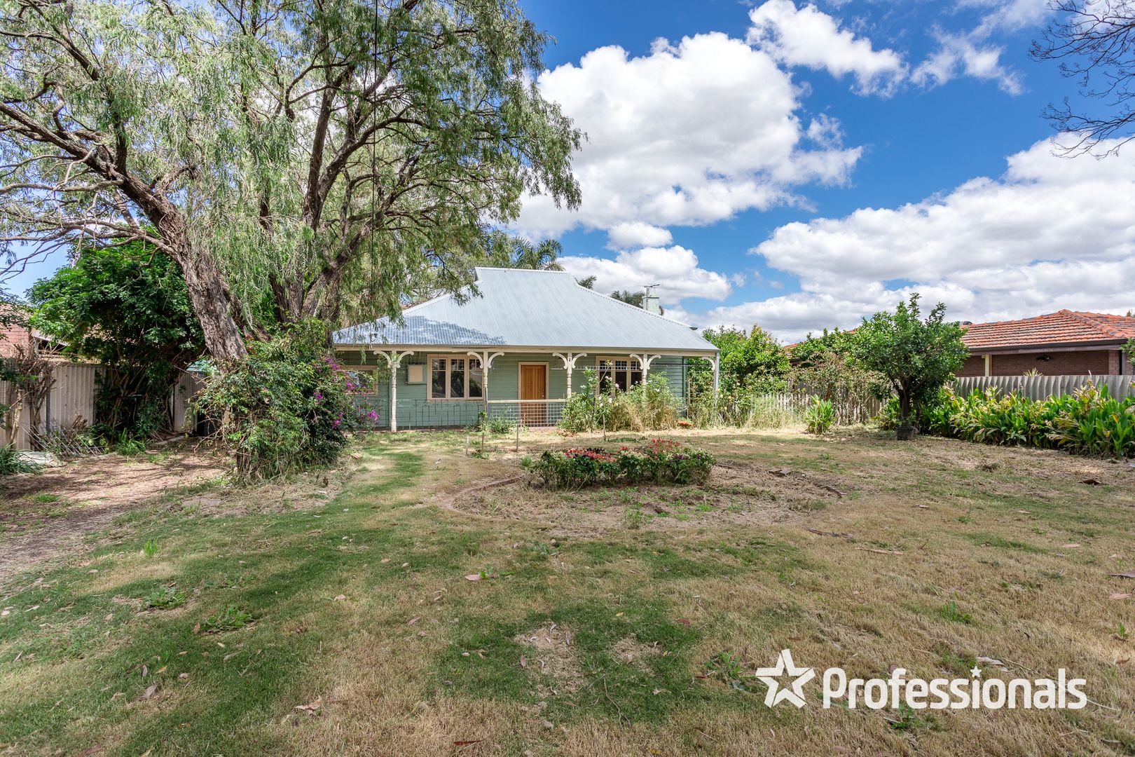 102 Fifth Road, Armadale WA 6112, Image 2