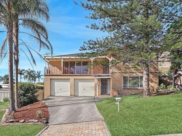 28 Ayres Crescent, Leumeah NSW 2560