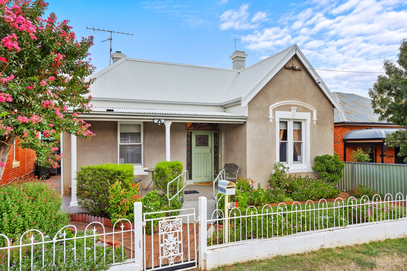 4 bedrooms House in 43 Carthage Street TAMWORTH NSW, 2340