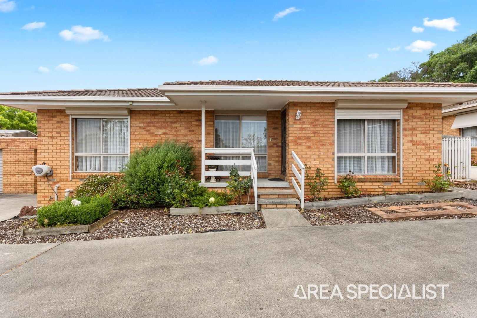 2/17 Queen Street, Korumburra VIC 3950, Image 1