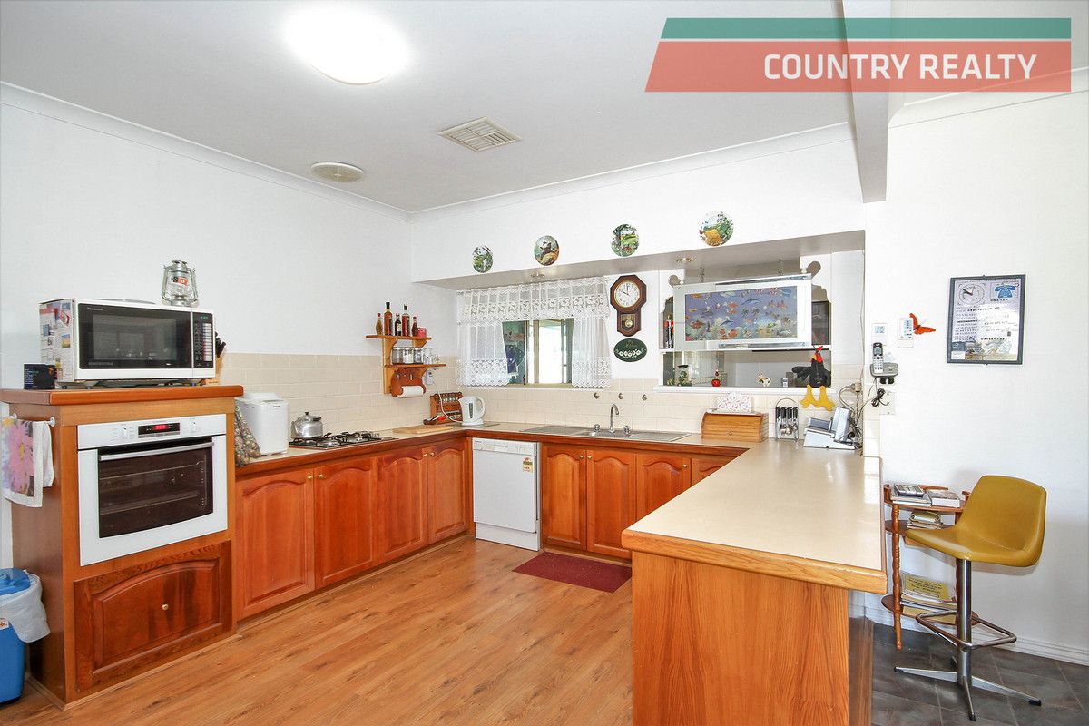 325 Rickeys Road, Beverley WA 6304, Image 2