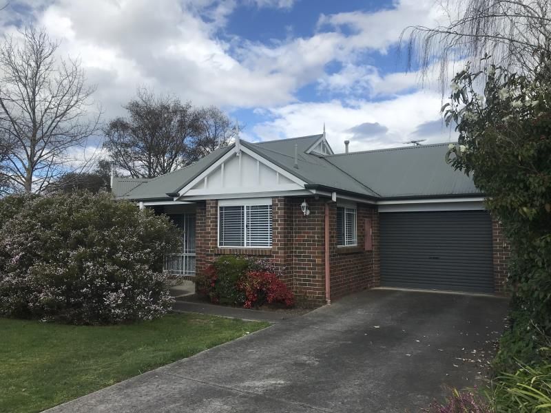 2 bedrooms Townhouse in 20 Central Park Avenue TRARALGON VIC, 3844