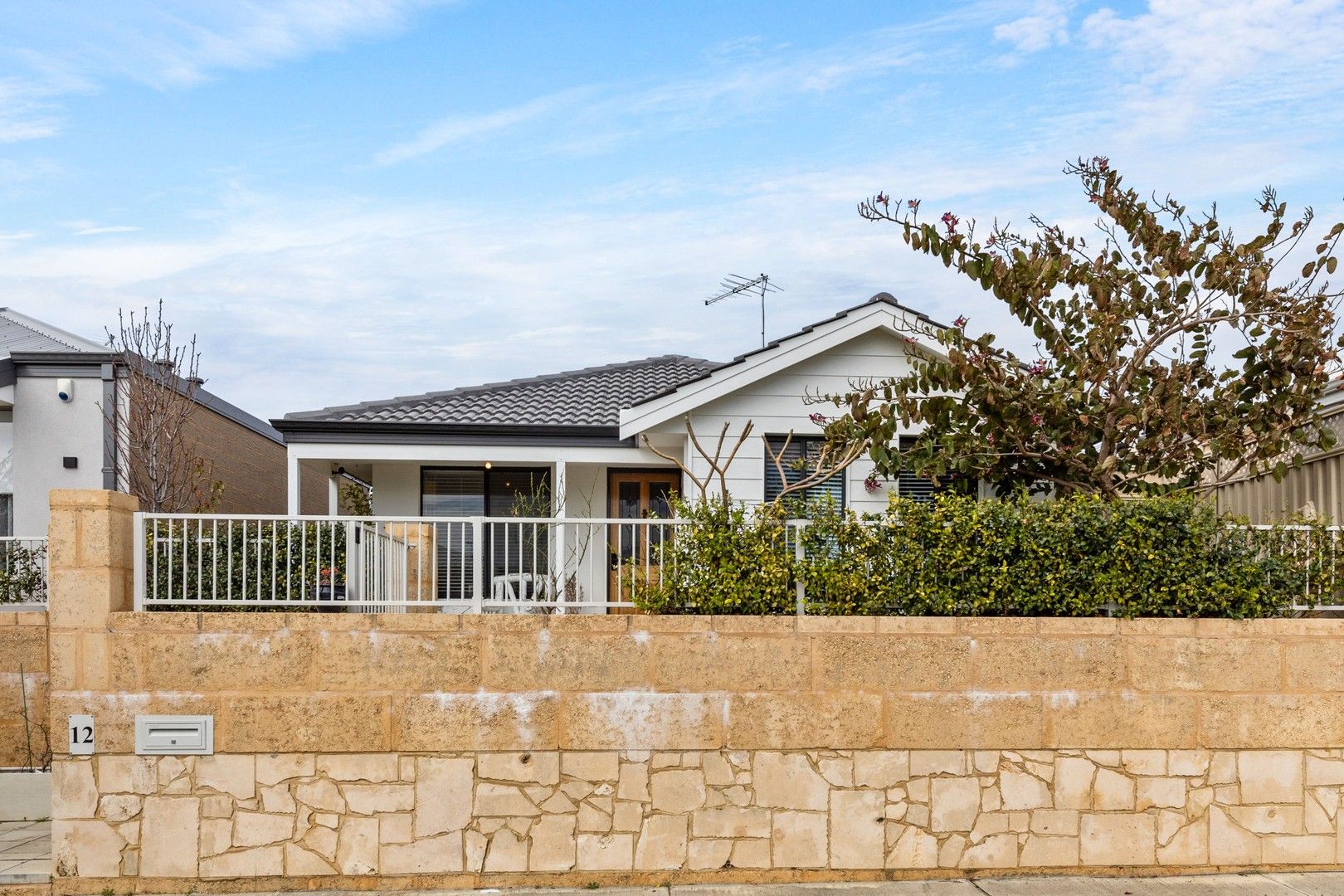 12 Manarola Loop, Coogee WA 6166, Image 0