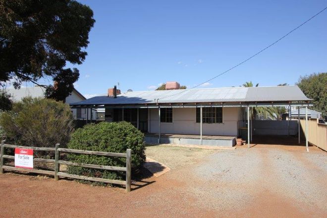 Picture of 34 Doreen Street, NAREMBEEN WA 6369