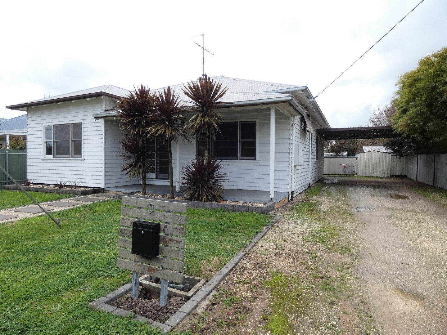 3 bedrooms House in 9 Duff Street HORSHAM VIC, 3400