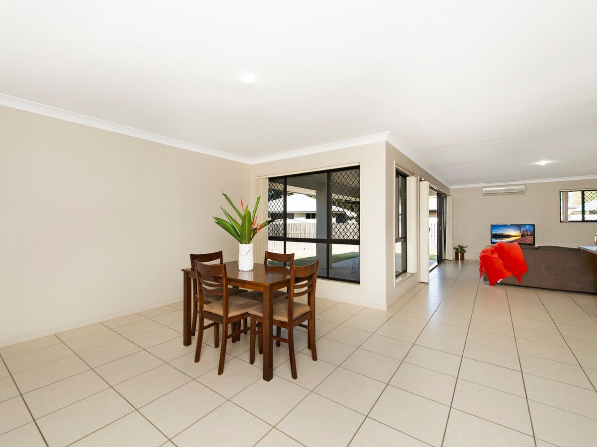 5 Summerlea Crescent, Ormeau QLD 4208, Image 2