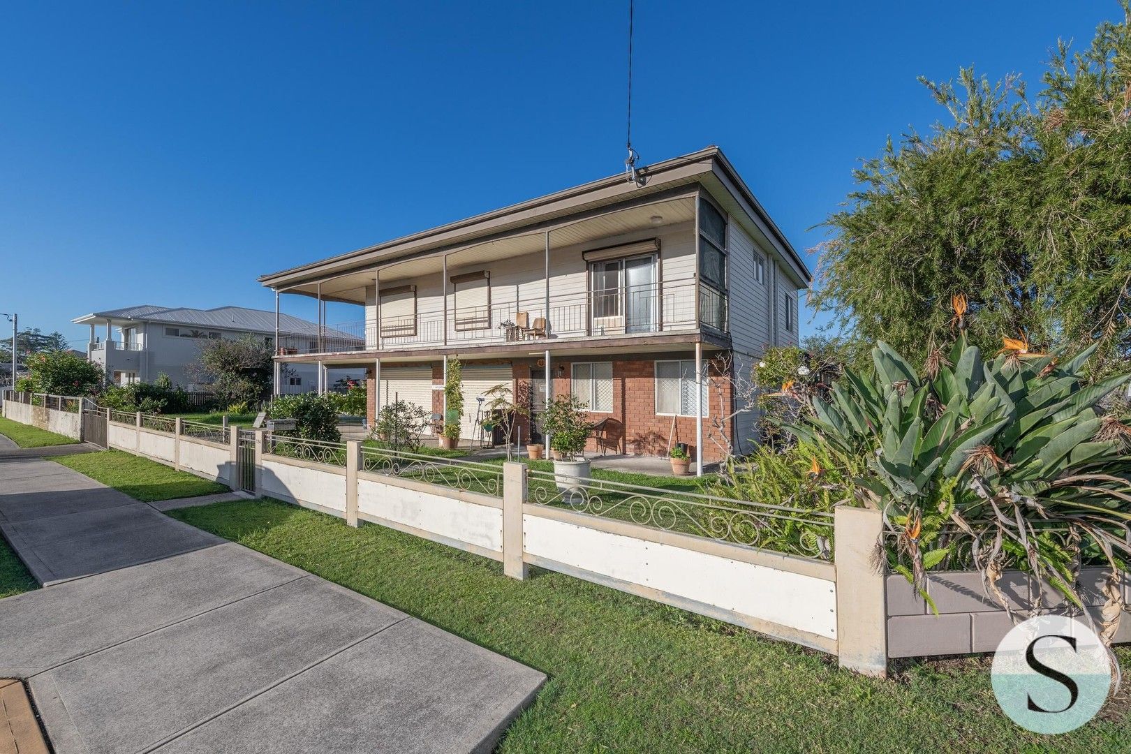 124 Macquarie Grove, Caves Beach NSW 2281, Image 0