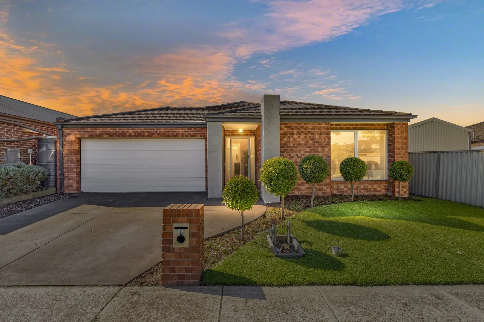 4 Farmdale Road, Pakenham VIC 3810