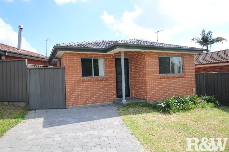 2 bedrooms Apartment / Unit / Flat in 22A Frampton Avenue ST CLAIR NSW, 2759