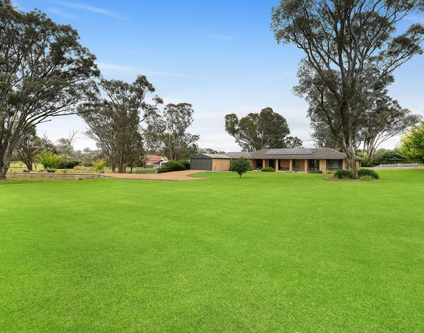 6 Clover Close, Murrumbateman NSW 2582