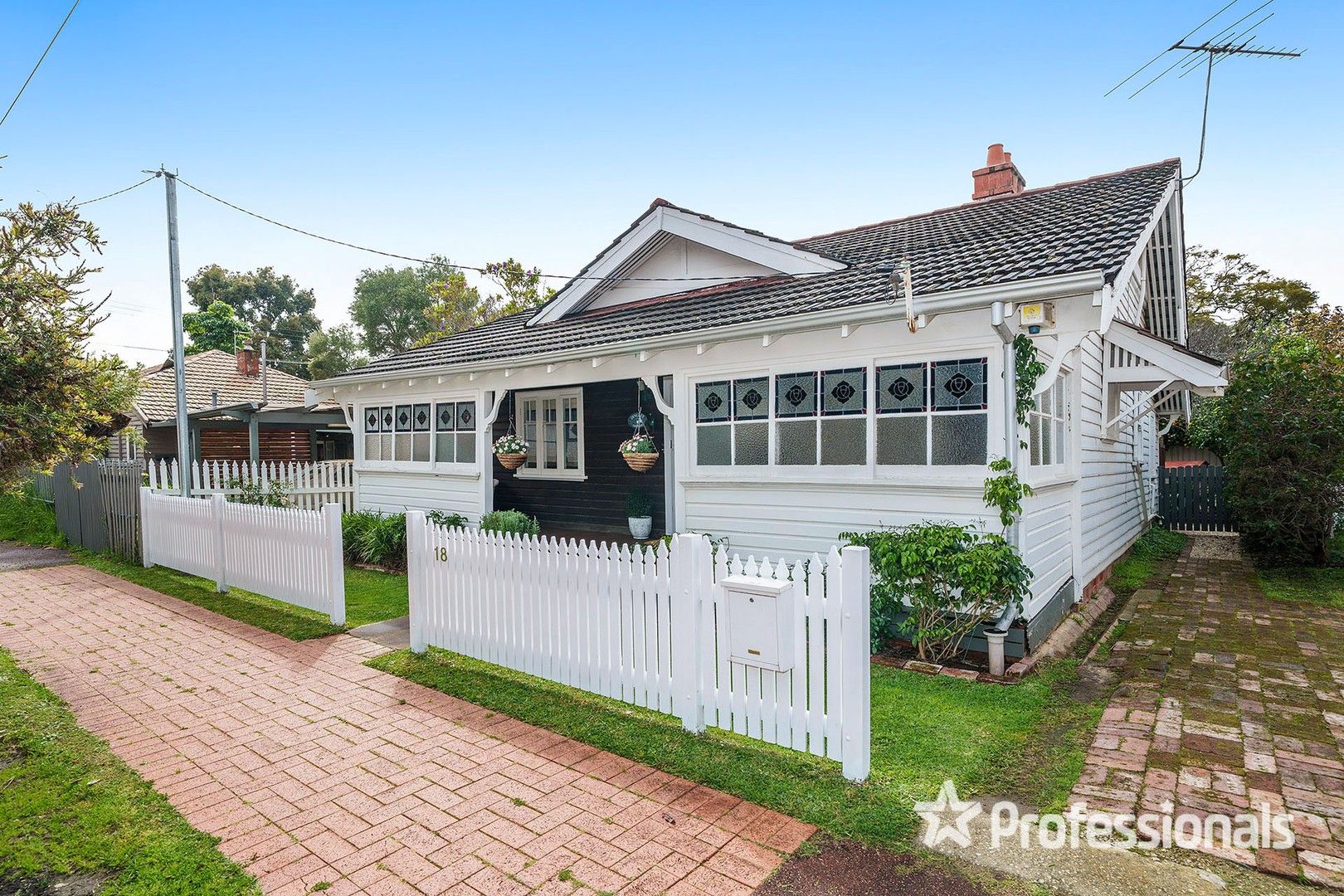 18 Olive Street, Guildford WA 6055, Image 0