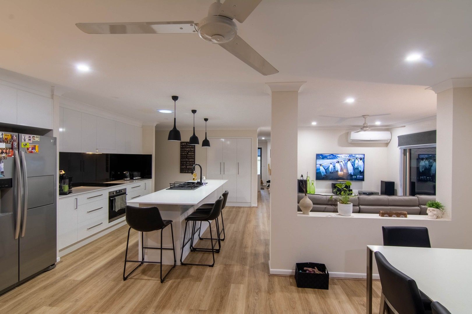 29 Inwood Circuit, Merrimac QLD 4226 Domain