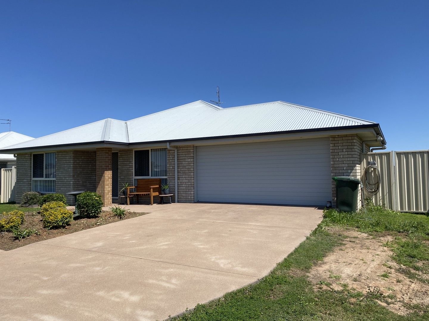 100 TAYLOR STREET, Roma QLD 4455 Domain