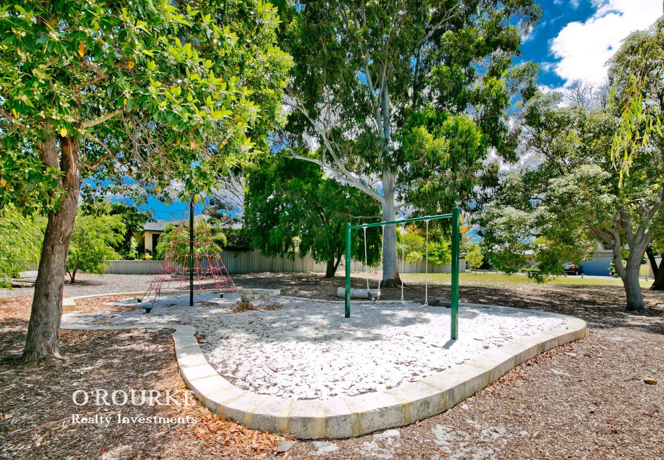 143b Grand Promenade, Doubleview WA 6018, Image 2