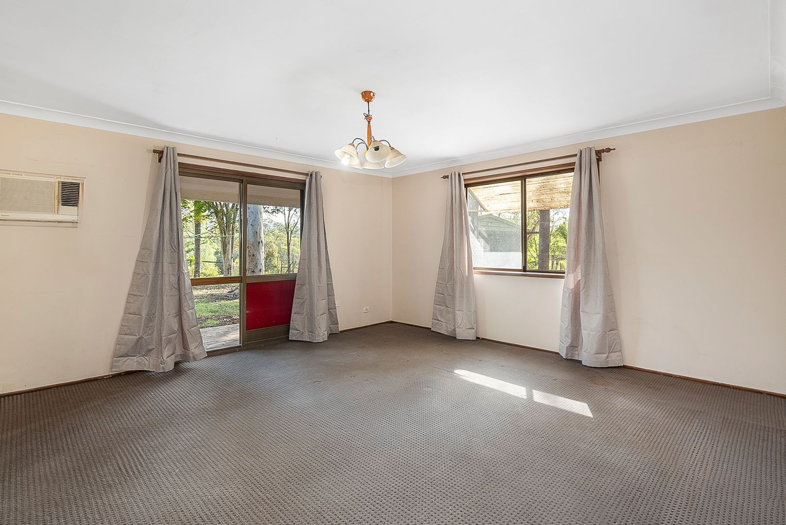 131137 Rosia Road, Park Ridge South QLD 4125 House for Rent