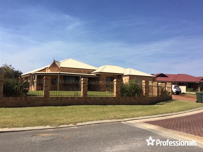 4 bedrooms House in 5 Waterfront Circle DRUMMOND COVE WA, 6532