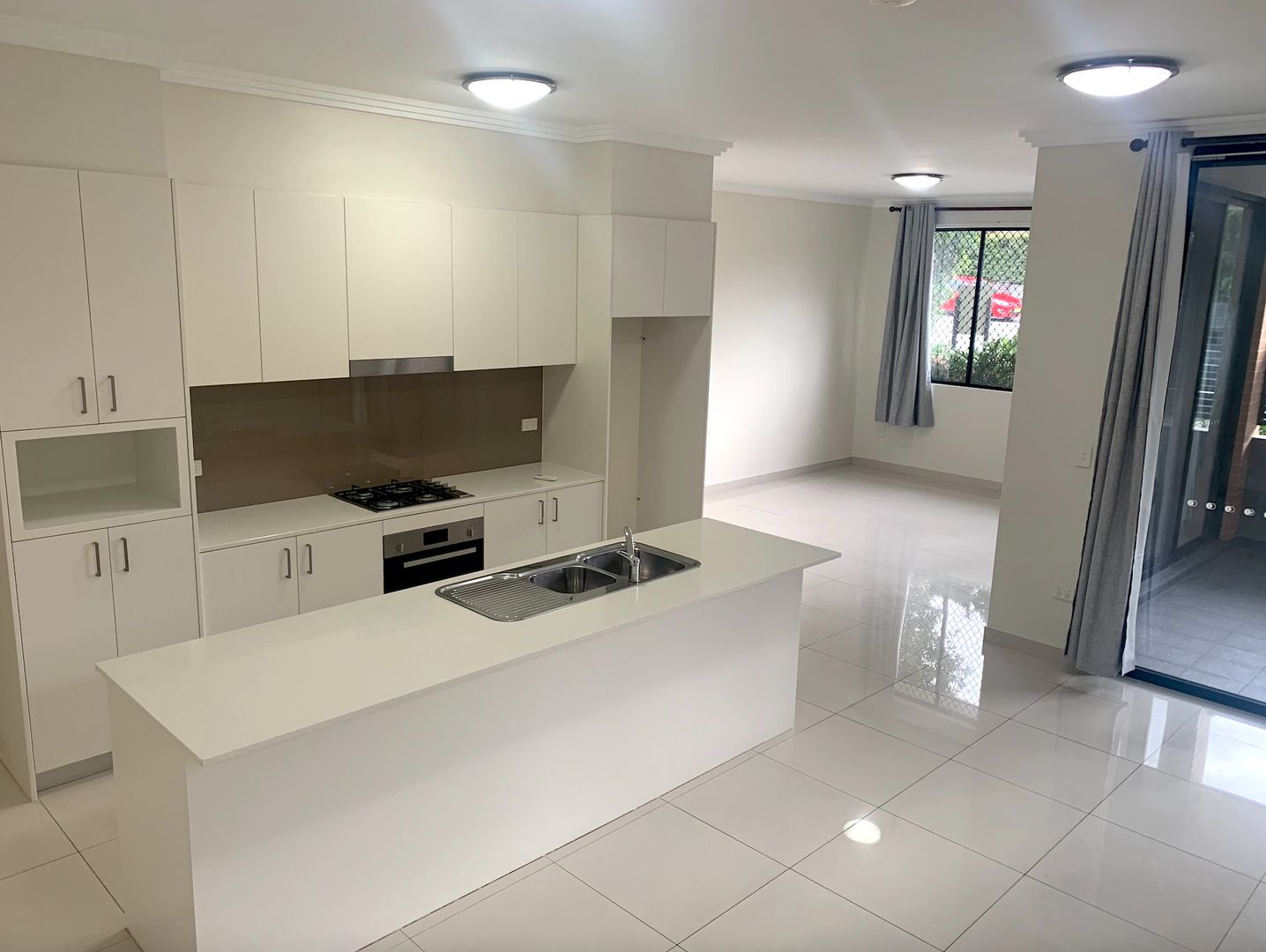 3 bedrooms Apartment / Unit / Flat in 2/4-5 St Andrews Street DUNDAS NSW, 2117