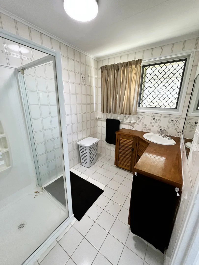 Additional image 10 of 11 Evelyn Street, Lammermoor QLD 4703