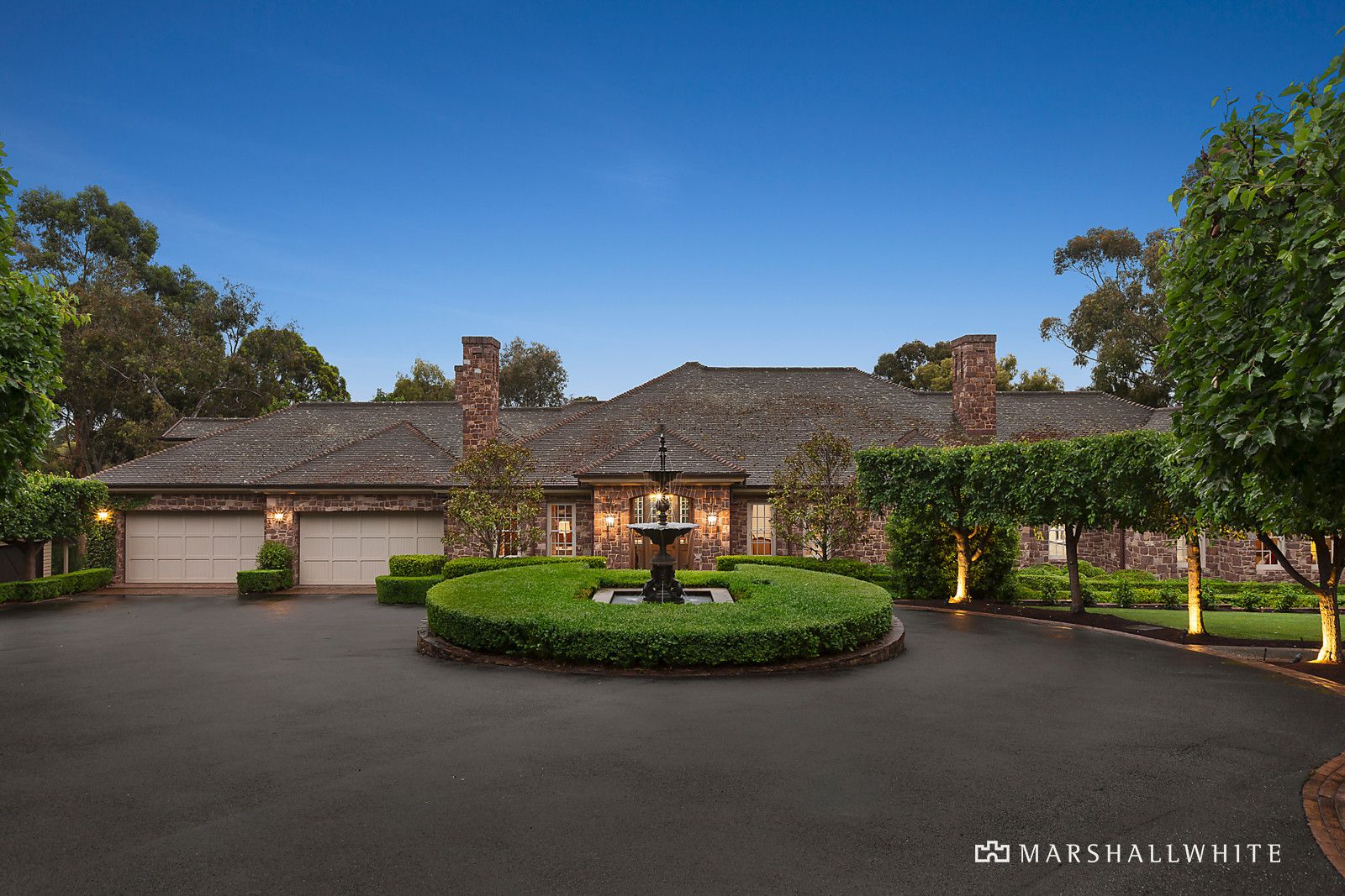 29 Dirlton Crescent, Park Orchards VIC 3114, Image 2