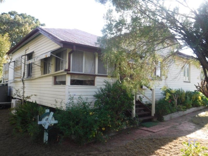 13 Collins Street, Proston QLD 4613, Image 2