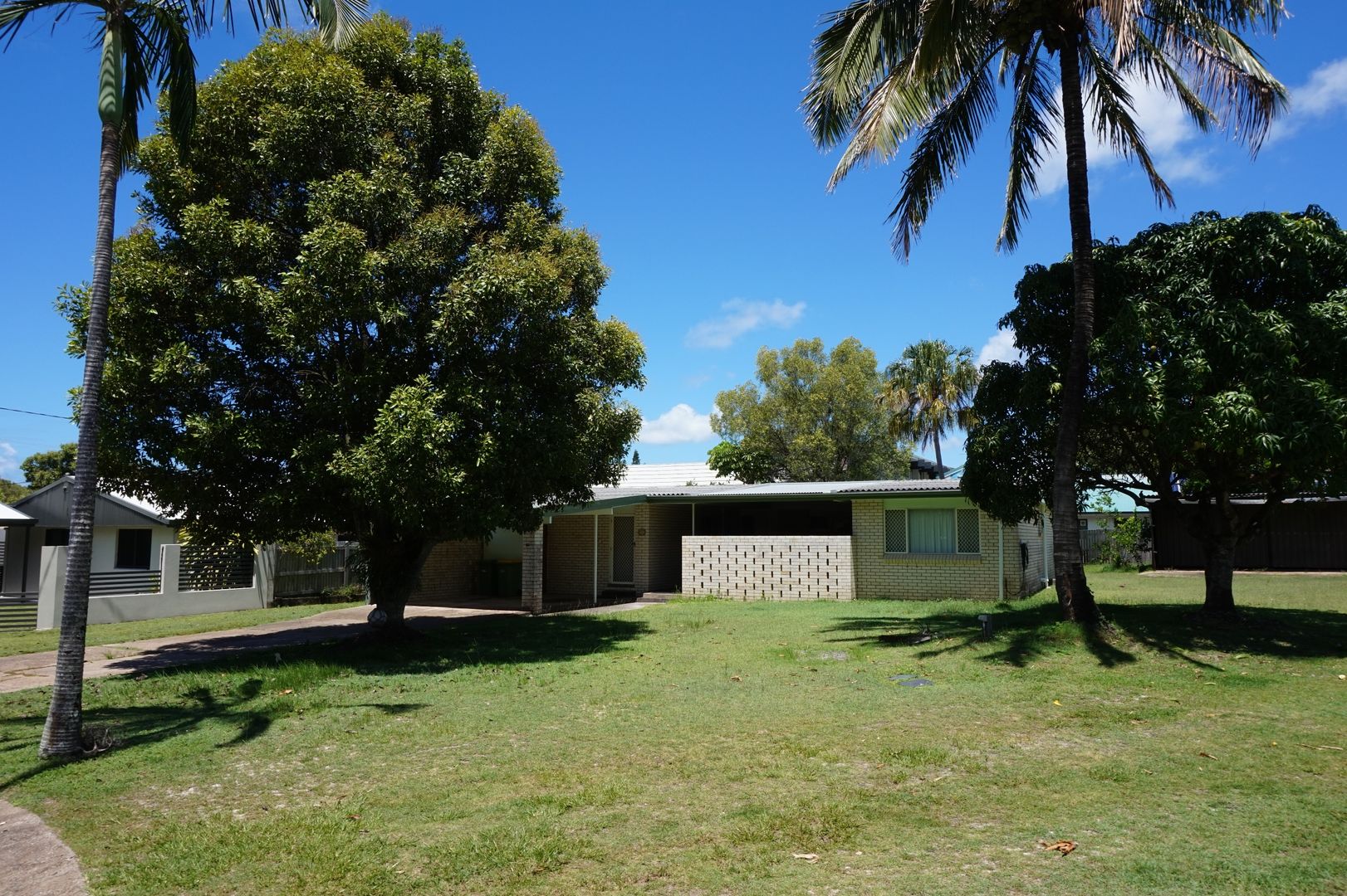 7 Prospect Place, Rainbow Beach Property History & Address Research