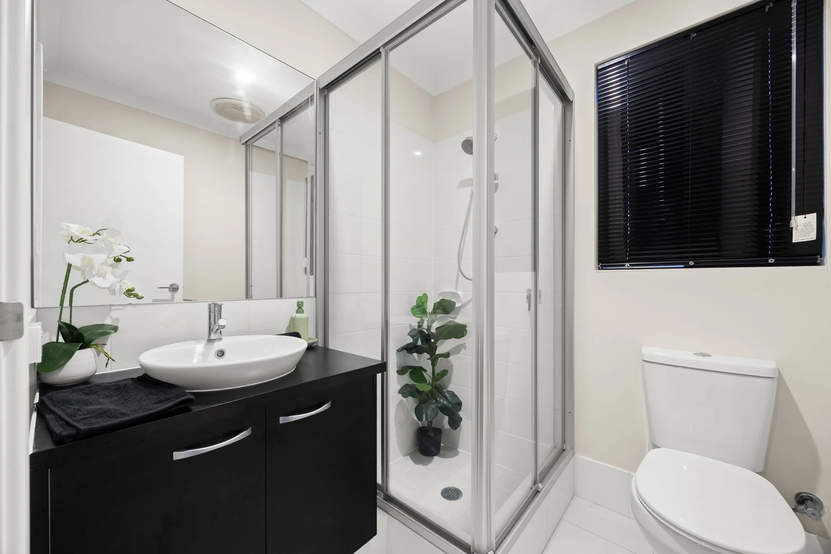 Additional image 33 of 4 Salubris Street, Carramar WA 6031