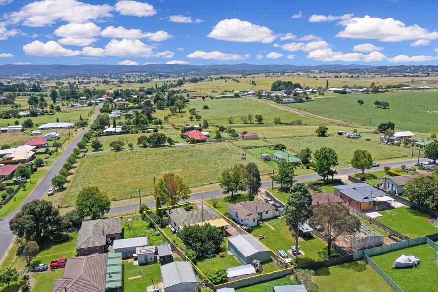 129 Naas Street, Tenterfield NSW 2372, Image 1