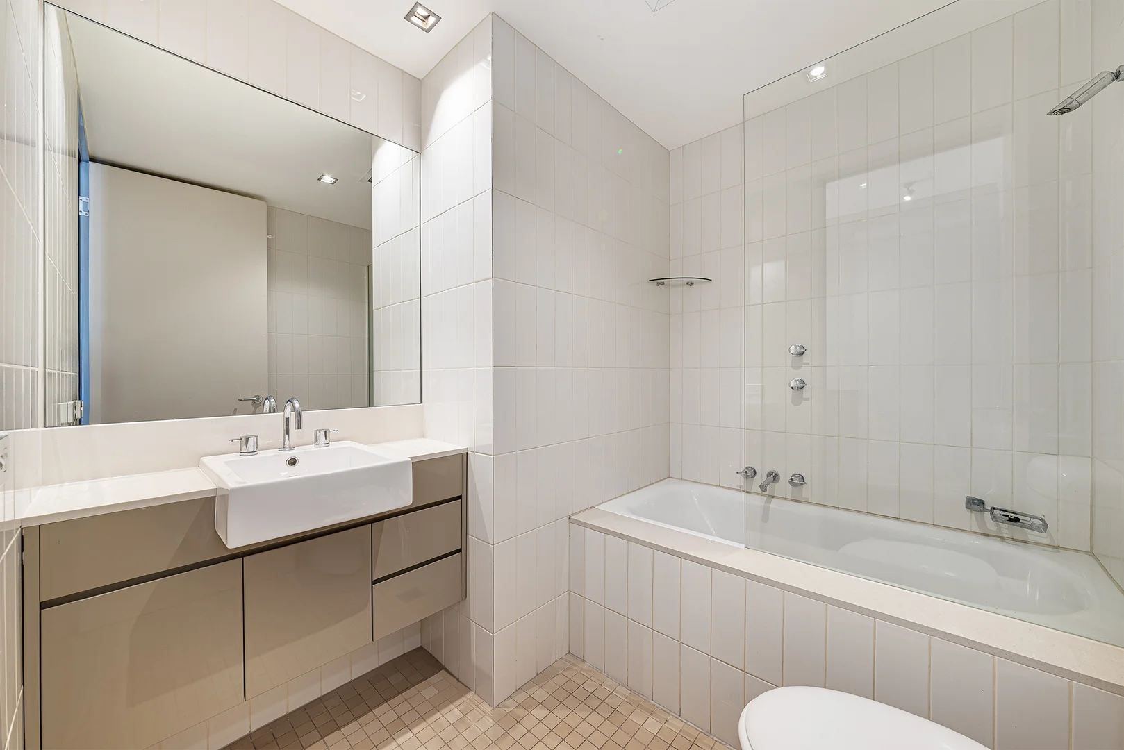 Additional image 5 of 326/2-4 Powell Street, Waterloo NSW 2017