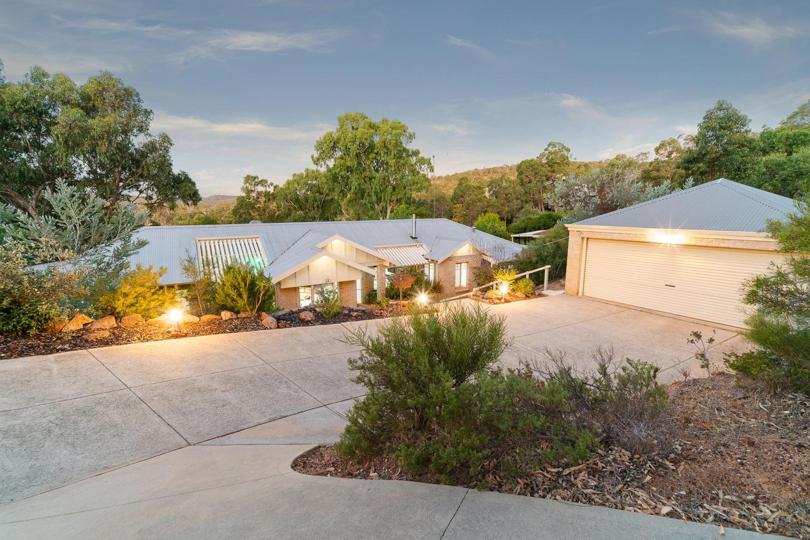 14 Parkway, Swan View WA 6056, Image 1