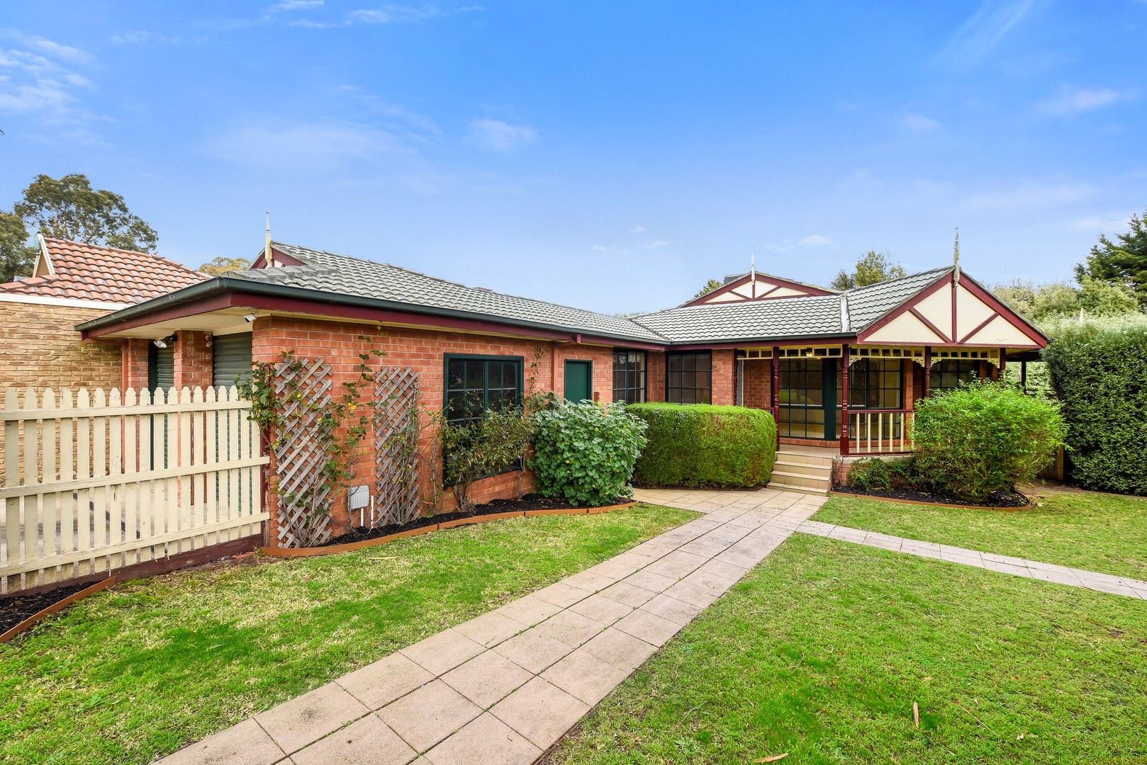 1 Longwood Close, Rowville VIC 3178 House For Rent 650 Domain