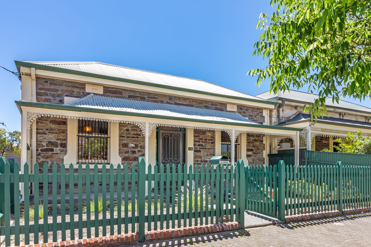 4 bedrooms House in 228 Sturt Street ADELAIDE SA, 5000