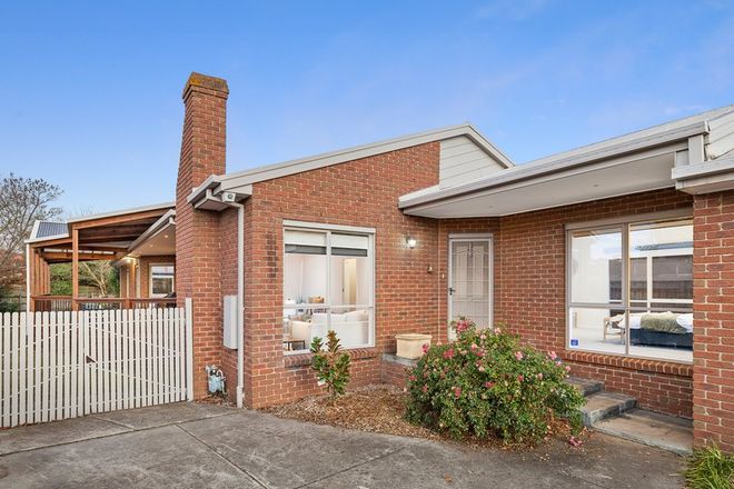 Picture of 53 Cromwell Drive, ROWVILLE VIC 3178