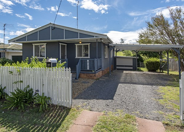 21 Teesdale Avenue, Newtown QLD 4350