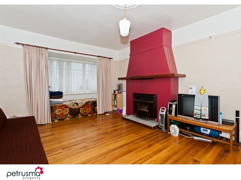 76 Alexander Street, SANDY BAY TAS 7005, Image 2