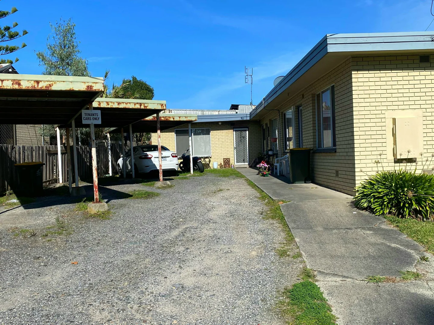 Additional image 3 of 1-3/98 Commercial Road, Morwell VIC 3840