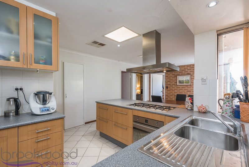 42 Kirkstall Way, Sawyers Valley WA 6074, Image 1