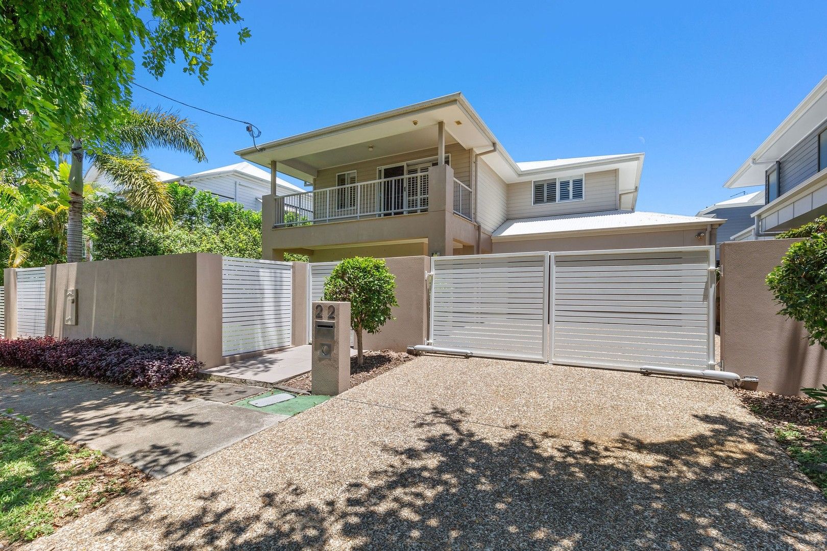 6 bedrooms House in 22 Oxford Street HAMILTON QLD, 4007
