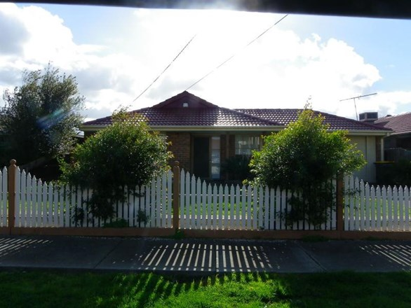 11 Cook Avenue, Kealba VIC 3021