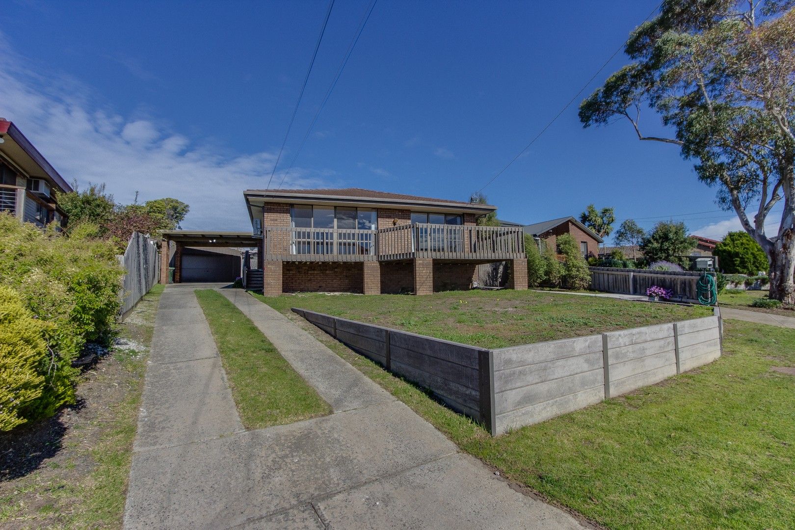 3 bedrooms House in 7 Suffolk Ct GROVEDALE VIC, 3216